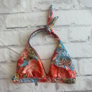 5/$35 💥 Hot KISS Bikini Top